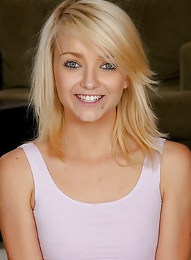 Порно с актрисой Carmen Callaway (Кармен Каллауэй)